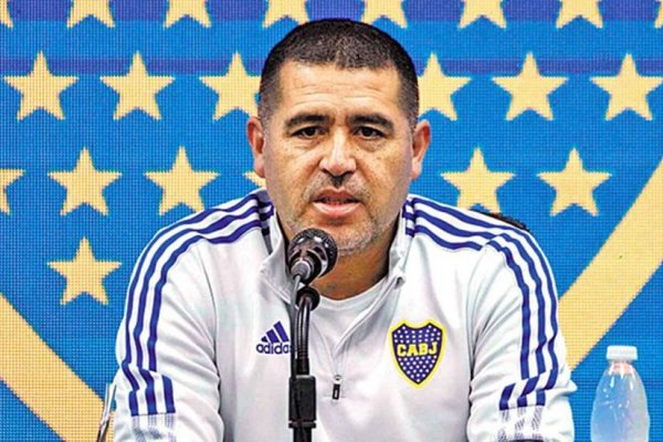 SE NOS VA! Riquelme no descarta vender al correntino Kevin Zenón
