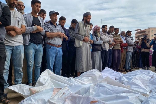 Al menos 82 muertos en Gaza tras nuevos bombardeos israelíes