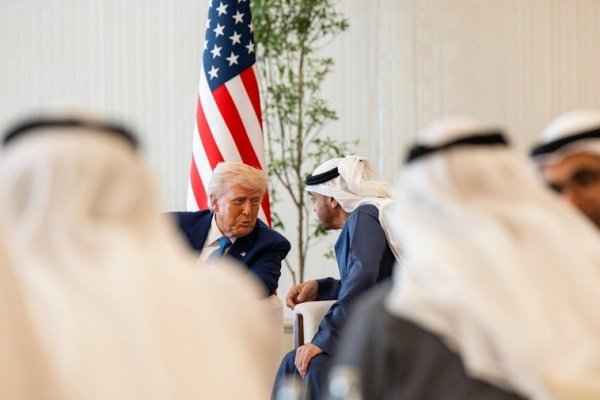 Trump sella alianzas millonarias en Oriente Próximo y expande allí el imperio familiar