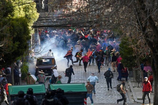 Evo Morales no logra inscribirse candidato tras la violenta marcha de sus seguidores en La Paz
