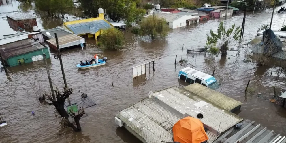 Hallaron el cuerpo sin vida de una de las personas desaparecidas  durante el temporal y buscan a otras tres
