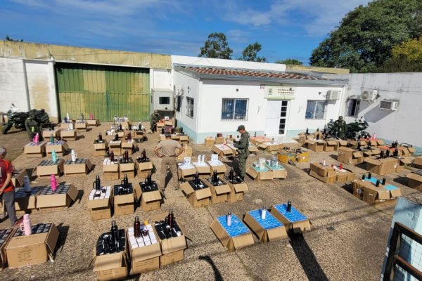 IMÁGENES! Abren más de 200 encomiendas en Corrientes con mercadería millonaria