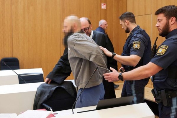 Juzgan en Alemania a tres rusoalemanes, acusados de espiar para Rusia y de planear sabotajes