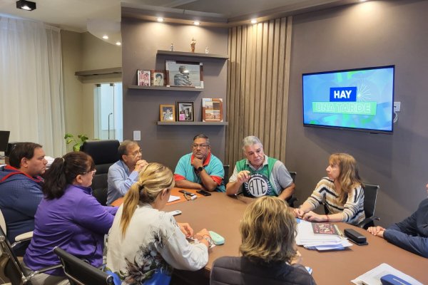 PROTESTAS! Ministro se reunió con representantes del sector de Enfermería y de ATE