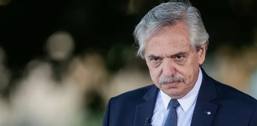 Ordenaron analizar el teléfono de Alberto Fernández en la causa de los seguros