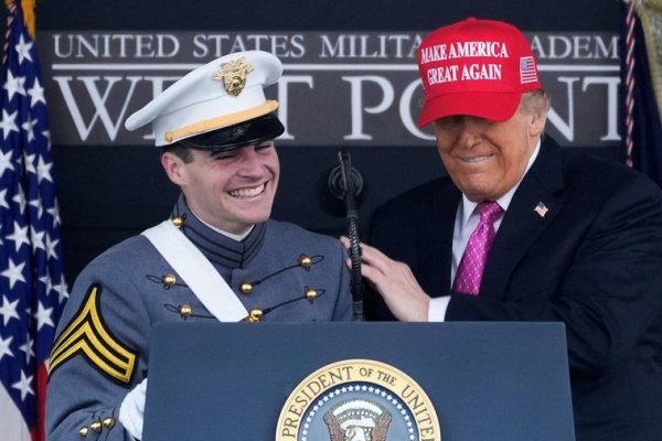 Trump critica el envío del Ejército al extranjero: «Abusaban de nuestros militares con absurdos experimentos ideológicos»