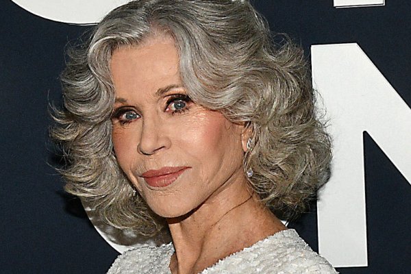 Jane Fonda y Andie MacDowell, sobresalientes en Cannes con sus canas y su estilo de mujeres plata
