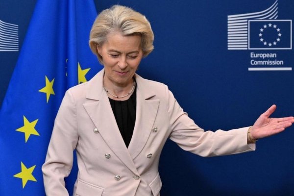Von der Leyen le pide a Trump hasta el 9 de julio para alcanzar un «buen acuerdo»