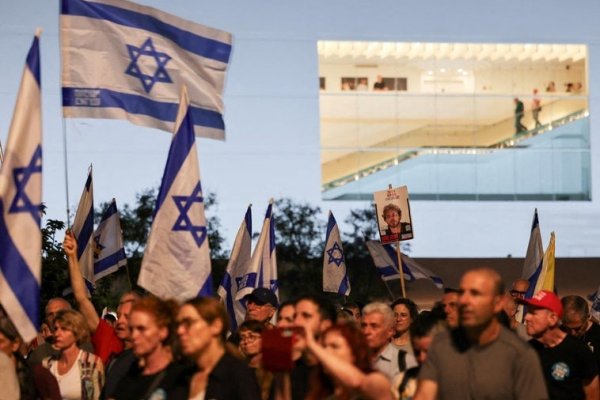 Las familias de los rehenes denuncian el «terrorismo psicológico» de Netanyahu y exigen un acuerdo con Hamás