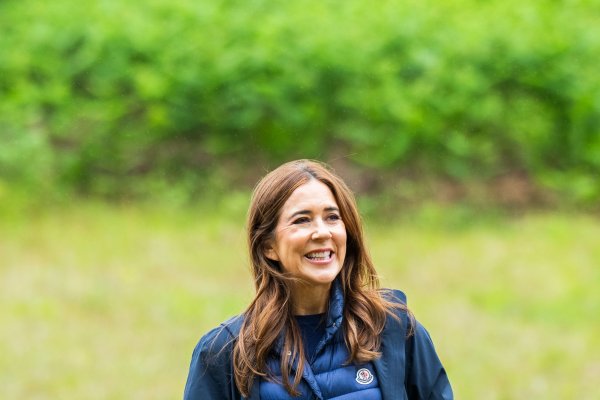 Mary de Dinamarca lleva la reina de las manicuras