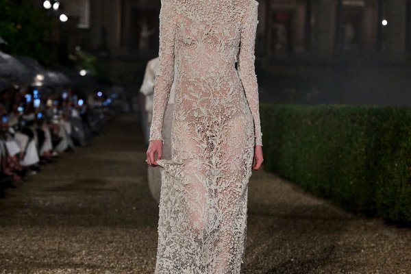 Dior presenta en Roma su desfile más especial, la colección Crucero 2026 como homenaje al fastuoso baile Le Bal Blanc