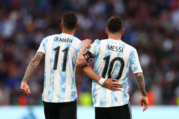 Después de que se confirmara el regreso de Di María a Central, los hinchas de Newell's le piden un gesto a Messi