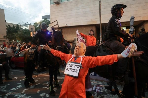 Una protesta de familias de rehenes de Hamás contra Israel acaba con 60 detenidos
