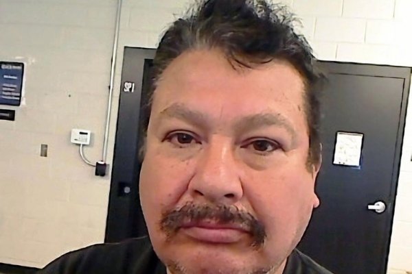 EE.UU. detiene a un inmigrante mexicano que supuestamente amenazó con disparar a Trump