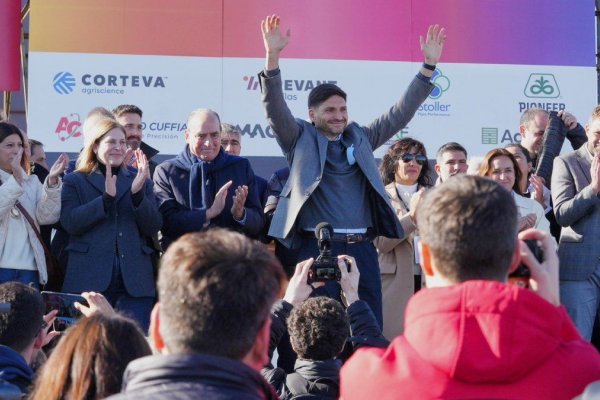 Maximiliano Pullaro toma distancia de Nación por retenciones, INTA y universidades