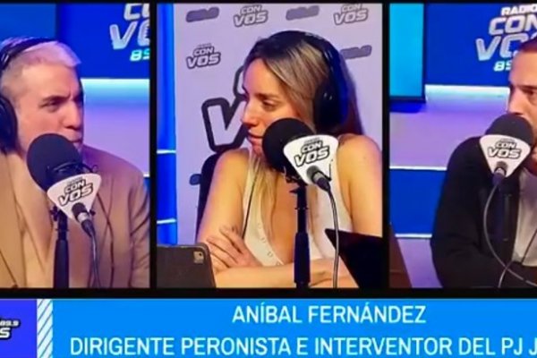 Aníbal Fernández aseguró que Cristina no es corrupta y que pone la manos en el fuego por ella