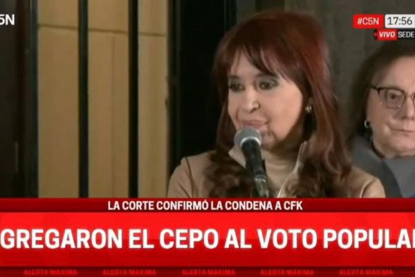 La filosa reacción de Cristina cuando una militante la interrumpió para insultar a Magnetto