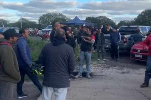 PETITORIO! Embarcadizos reclaman intervención del Gobernador por recortes salariales del 30%