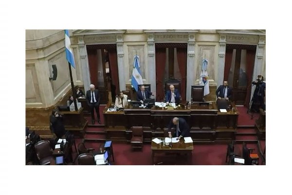 Francos terminó de forma abrupta su informe tras cruce con una senadora K