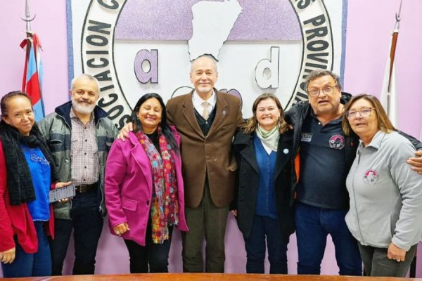 DOCENTES! Gremio analiza con el CEA problemáticas de la educación en Corrientes