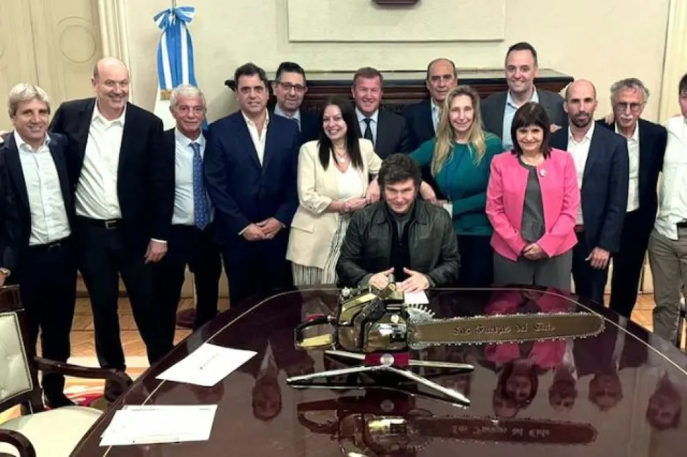 La confianza en el Gobierno cayó 13,6% y llegó a su nivel más bajo desde la asunción de Milei