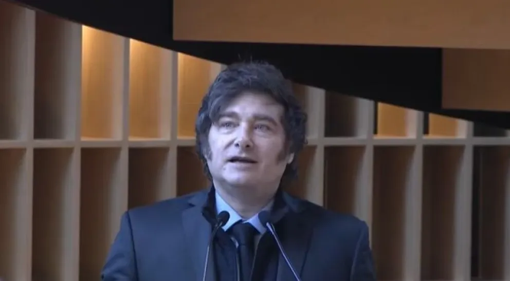 Javier Milei se mostró con su hermana Karina y aseguró: “Al Gobierno no le falta política, los de enfrente quieren romper todo”