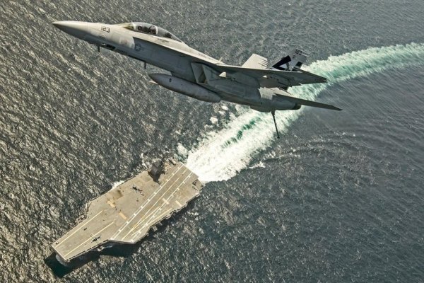 La OTAN, a la caza del submarino ruso que ha amenazado a un portaaviones estadounidense