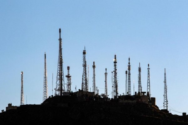 Los talibanes cortan el acceso a internet por fibra óptica en varios puntos de Afganistán