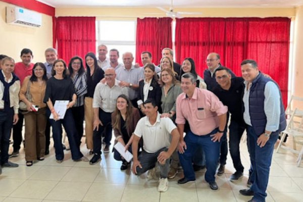 FOMALIZAN RETIRADA! Renuncian a ElI intendentes y funcionarios correntinos