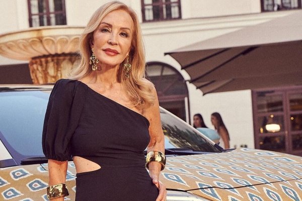 Carmen Lomana (77 años), sobre levantar pesas: 