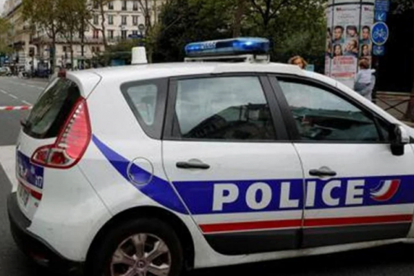 La Policía mata a un hombre armado con un machete cerca de una escuela en Francia