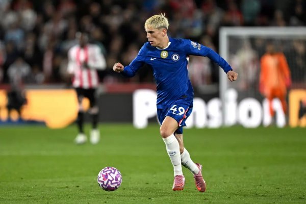 Con la camiseta del Chelsea, el argentino Garnacho vuelve a Old Trafford para visitar al Manchester United