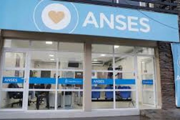 El calendario de pagos de ANSES se modificará en octubre 2025 por un feriado: cuál es