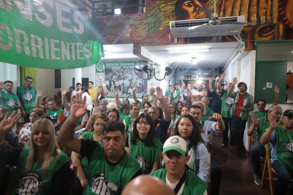 Estatales presionan al Gobierno correntino y exigen un adicional extraordinario
