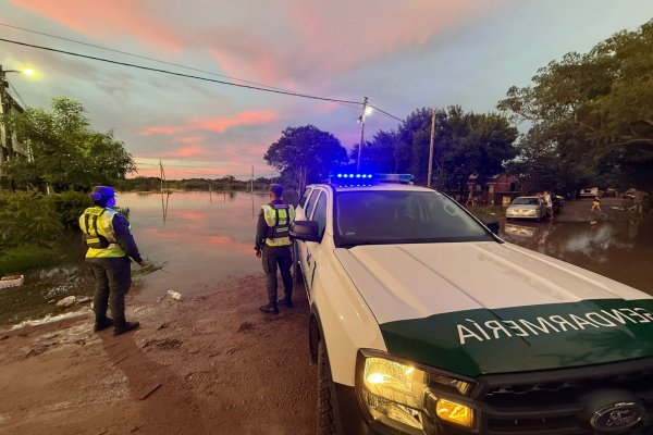 Gendarmería Argentina se suma a la emergencia por las inundaciones en Corrientes (Imágenes)