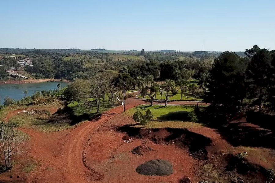 Wanda se encuentra a 55 kilómetros de las Cataratas del Iguazú