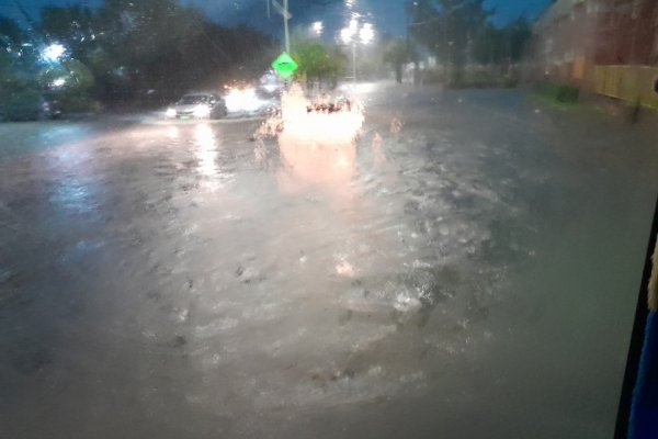 Imágenes: los alrededores del Anfiteatro donde se debe desarrollar la Fiesta Nacional del Chamamé en Corrientes