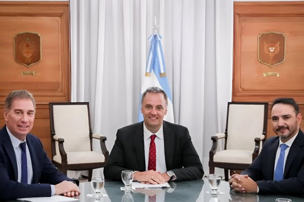 Juan Pablo Valdés en Casa Rosada: cumbre con Adorni y Santilli para negociar deudas y las leyes de Milei