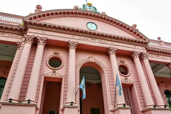 Revelan que el gobierno de Corrientes “trabaja en un pequeño aumento salarial para mayo