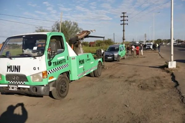 Las topadoras de Polich: desalojan puesteros de la Ruta y hay amenazas de piquetes