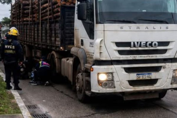 Accidente o suicidio: el hombre arrollado por un camión en Corrientes era Comandante Mayor de Gendarmería