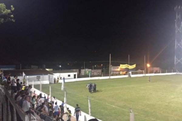 Autoridades de la Liga de Fútbol quieren limitar el trabajo de los fotógrafos