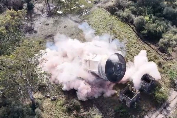 Con la participación de cadetes y cursantes del Arma de Ingenieros se efectuó una demolición real en Corrientes