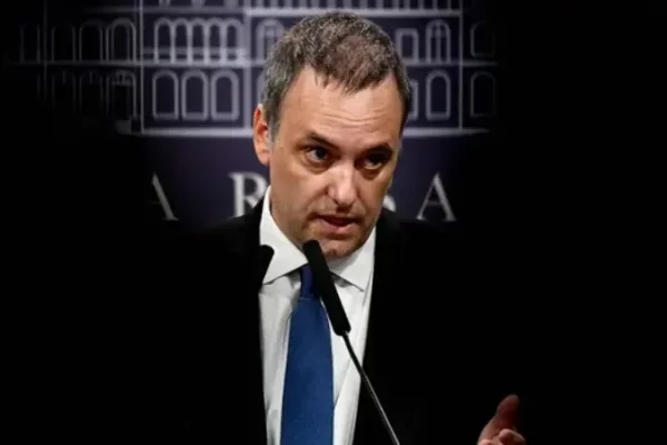 Renunció Manuel Adorni
