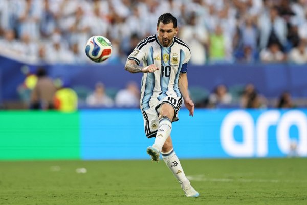 El enojo de Lionel Messi al término de la clasificación ante Cabo Verde