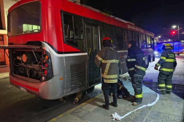 Caos en la ciudad: otro coche de ERSA que prende fuego