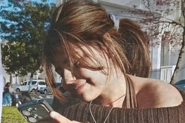 Su hija se tiró del puente Chaco - Corrientes y ahora su padre cuestiona la búsqueda