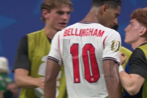 El cachetazo de Bellingham a Colo Barco en pleno festejos de los jugadores argentinos